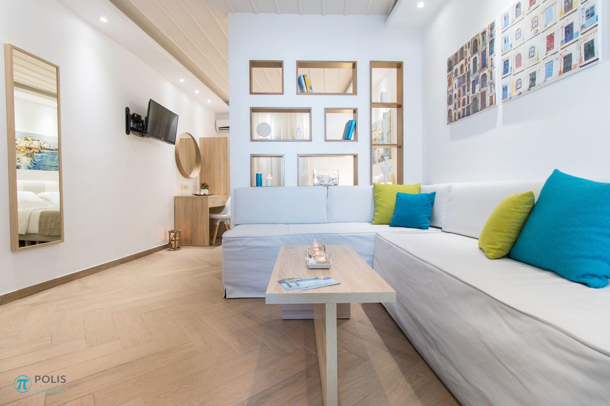 Polis Of Naxos 3*
