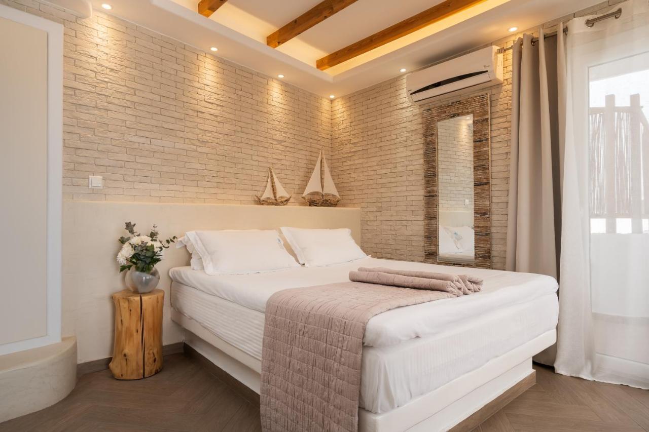 Polis Of Naxos 3*